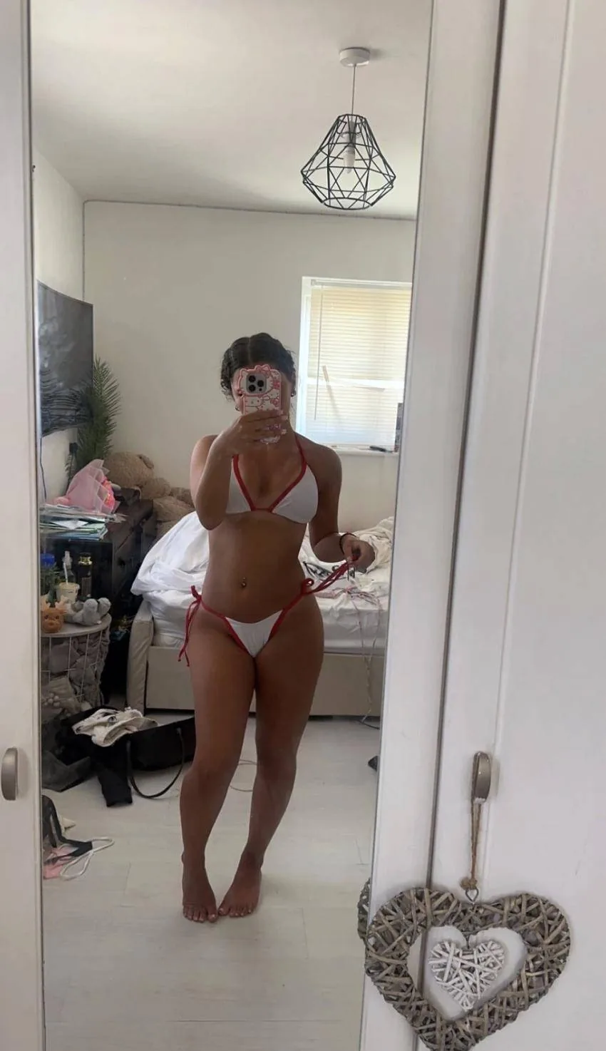 Single_Helena